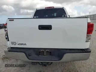 2010 Toyota Tundra z VIN 5TFRM5F10AX019942, wystawiony jako Copart lot #52418865 z przebiegiem Nie podano mil oraz Szkoda całkowita • Salvage title. Historia ofert i sprzedaży dostępna na DreamBid. Obrazek 6.