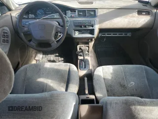 1992 Honda Civic z VIN 1HGEG8655NL072855, wystawiony jako Copart lot #53255425 z przebiegiem 217 200 mil mil oraz Czysty tytuł • Clean title. Historia ofert i sprzedaży dostępna na DreamBid. Obrazek 8.
