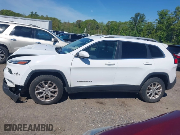 2017 Jeep Cherokee Latitude with VIN 1C4PJMCB6HW520731, listed as a IAAI auction lot 42299903 with 132,527 mi miles and . Bid and sale history available at DreamBid. Image 14.
