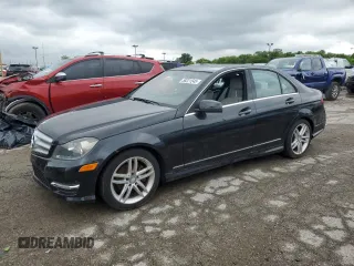2013 Mercedes-Benz C 250 Sport с VIN WDDGF4HB3DR301508, выставлен на аукционе Copart как лот 58221545 с пробегом 85 623 миль миль и Списание • Salvage title. История ставок и продаж доступна на DreamBid. Изображение 1.