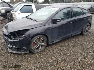 2017 Ford Focus ST with VIN 1FADP3L90HL317446, listed as a Copart auction lot 86165304 with 129,389 mi miles and Salvage Title. Bid and sale history available at carsss.com. Image 1.