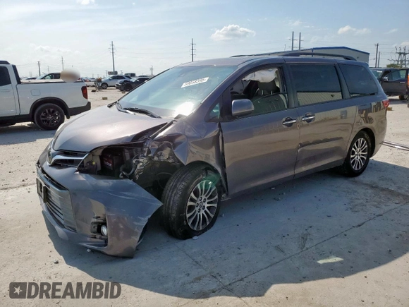 2019 Toyota Sienna XLE Auto Access Seat z VIN 5TDYZ3DC9KS995084, wystawiony jako Copart lot #59058395 z przebiegiem 47 104 mil mil oraz Szkoda całkowita • Salvage title. Historia ofert i sprzedaży dostępna na DreamBid. Obrazek 1.