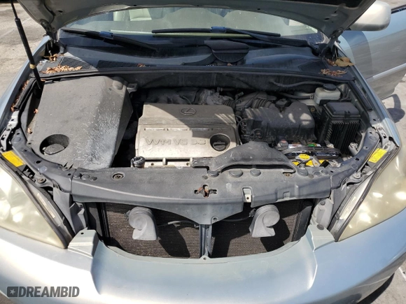 2005 Lexus RX 330 with VIN 2T2GA31U45C038841, listed as a Copart auction lot 52948405 with 201,673 mi miles and Clean Title. Bid and sale history available at carsss.com. Image 12.