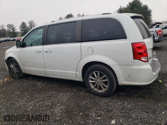 2018 Dodge Grand Caravan SXT z VIN 2C4RDGCG9JR133702, wystawiony jako Copart lot #85824554 z przebiegiem 140 881 mil mil oraz Szkoda całkowita • Salvage title. Historia ofert i sprzedaży dostępna na DreamBid. Obrazek 2.