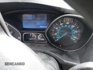 2013 Ford Escape SE with VIN 1FMCU9GX9DUD34661, listed as a IAAI auction lot 41945565 with 239,752 mi miles and . Bid and sale history available at DreamBid. Image 7.