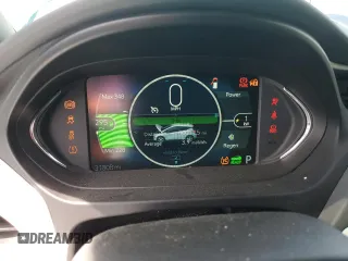 2020 Chevrolet Bolt EV Premier с VIN 1G1FZ6S04L4129672, выставлен на аукционе Copart как лот 51336235 с пробегом 31 808 миль миль и Списание • Salvage title. История ставок и продаж доступна на DreamBid. Изображение 9.