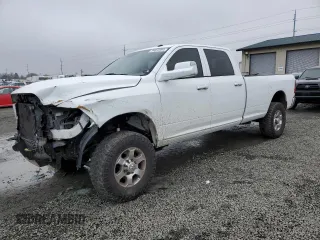 2016 Ram 2500 SLT z VIN 3C6UR5JL3GG258135, wystawiony jako Copart lot #84023394 z przebiegiem 166 930 mil mil oraz Szkody całkowita. Historia ofert i sprzedaży dostępna na DreamBid. Obrazek 1.