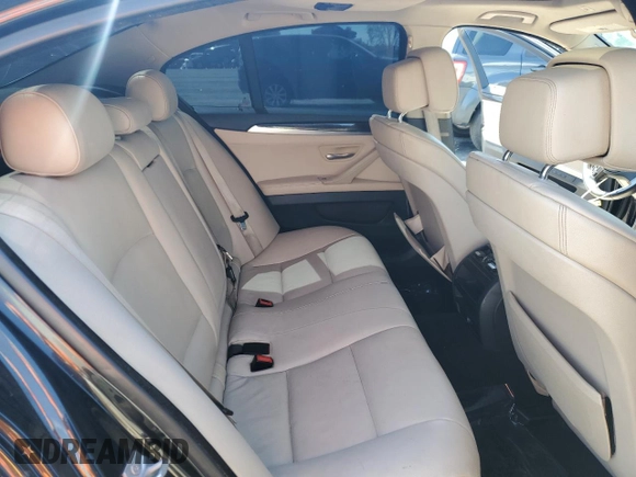2013 BMW 5 Series 528i with VIN WBAXG5C59DDY35556, listed as a Copart auction lot 52978635 with 101,376 mi miles and Clean Title. Bid and sale history available at carsss.com. Image 10.