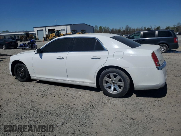 2013 Chrysler 300 with VIN 2C3CCAAG5DH509660, listed as a Copart auction lot 50323635 with 184,157 mi miles and Salvage Title. Bid and sale history available at carsss.com. Image 2.