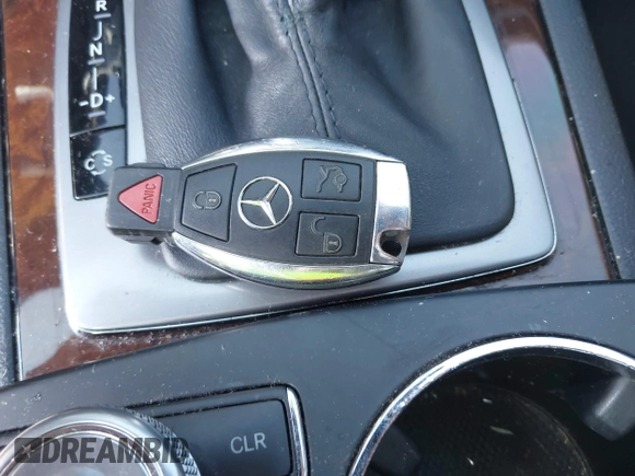 2009 Mercedes-Benz C-Class 3.5L Sport with VIN WDDGF56X79R048947, listed as a IAAI auction lot 41995635 with 141,831 mi miles. Bid and sale history available at carsss.com. Image 11.