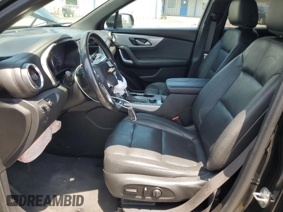 2020 Chevrolet Blazer LT z VIN 3GNKBJR46LS590935, wystawiony jako Copart lot #61533785 z przebiegiem 81 308 mil mil oraz Szkoda całkowita • Salvage title. Historia ofert i sprzedaży dostępna na DreamBid. Obrazek 7.