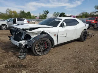 2021 Dodge Challenger R/T Scat Pack z VIN 2C3CDZFJ8MH662226, wystawiony jako Copart lot #55962485 z przebiegiem 18 392 mil mil oraz Szkoda całkowita • Salvage title. Historia ofert i sprzedaży dostępna na DreamBid. Obrazek 1.