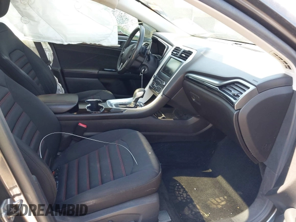 2016 Ford Fusion SE with VIN 3FA6P0H98GR257383, listed as a IAAI auction lot 42083518 with 95,734 mi miles and . Bid and sale history available at carsss.com. Image 5.