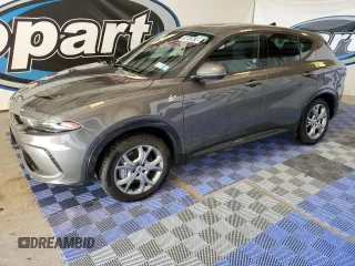 2024 Dodge Hornet R/T with VIN ZACPDFCW7R3A15681, listed as a Copart auction lot 75012674 with 16,812 mi miles and Salvage Title. Bid and sale history available at carsss.com. Image 1.