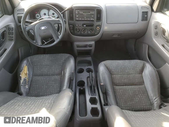 2001 Ford Escape XLS with VIN 1FMYU02101KE82516, listed as a Copart auction lot 46163255 with 190,989 mi miles and Salvage Title. Bid and sale history available at carsss.com. Image 8.
