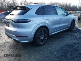 2021 Porsche Cayenne GTS with VIN WP1AG2AYXMDA35044, listed as a Copart auction lot 39751764 with 32,145 mi miles and Salvage title. Bid and sale history available at DreamBid. Image 3.