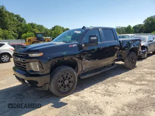 2022 Chevrolet Silverado 3500HD LTZ with VIN 1GC4YUEY7NF154287, listed as a Copart auction lot 55207914 with 20,261 mi miles and Salvage Title. Bid and sale history available at carsss.com. Image 1.