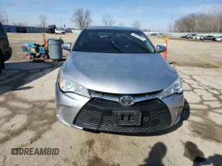 2015 Toyota Camry XLE with VIN 4T1BF1FK2FU031172, listed as a Copart auction lot 46034555 with 82,396 mi miles and Salvage Title. Bid and sale history available at carsss.com. Image 5.