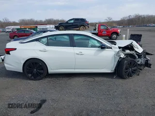 2020 Nissan Altima SR z VIN 1N4BL4CV5LC240488, wystawiony jako IAAI lot #41848936 z przebiegiem 79 044 mil mil oraz . Historia ofert i sprzedaży dostępna na DreamBid. Obrazek 14.