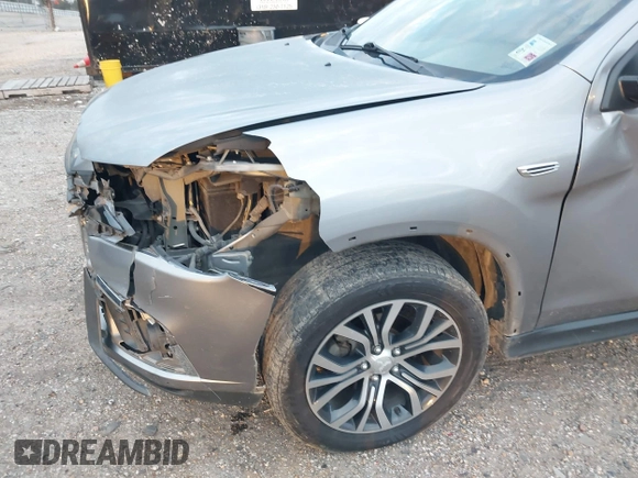 2018 Mitsubishi Outlander ES z VIN JA4AP3AU1JZ034958, wystawiony jako IAAI lot #41298536 z przebiegiem 145 267 mil mil oraz . Historia ofert i sprzedaży dostępna na DreamBid. Obrazek 18.