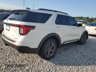 2025 Ford Explorer Active with VIN 1FMUK8DH8SGA33490, listed as a Copart auction lot 70244324 with 79 mi miles and Salvage Title. Bid and sale history available at carsss.com. Image 3.
