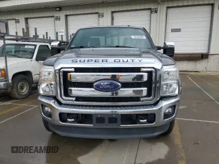 2014 Ford F-250 XL z VIN 1FT7X2B66EEB23156, wystawiony jako Copart lot #56326465 z przebiegiem 97 133 mil mil oraz Szkoda całkowita • Salvage title. Historia ofert i sprzedaży dostępna na DreamBid. Obrazek 5.