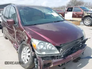 2007 Honda Odyssey Touring z VIN 5FNRL38867B120875, wystawiony jako IAAI lot #41692273 z przebiegiem 210 326 mil mil oraz . Historia ofert i sprzedaży dostępna na DreamBid. Obrazek 1.