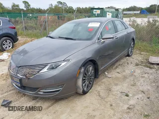 2014 Lincoln MKZ Hybrid with VIN 3LN6L2LU1ER814964, listed as a IAAI auction lot 40712613 with Not provided miles and . Bid and sale history available at DreamBid. Image 17.