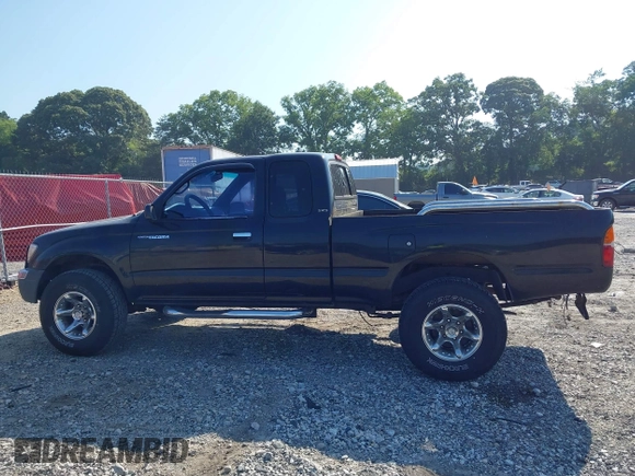 1999 Toyota Tacoma PreRunner with VIN 4TASN92N4XZ566820, listed as a IAAI auction lot 42583069 with 283,325 mi miles and . Bid and sale history available at DreamBid. Image 15.