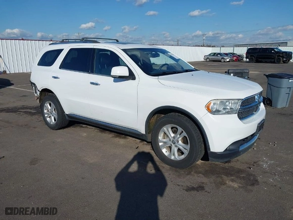 2013 Dodge Durango Crew with VIN 1C4RDJDGXDC675853, listed as a IAAI auction lot 41742767 with 101,555 mi miles. Bid and sale history available at carsss.com. Image 1.