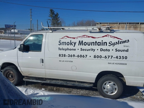 2013 Ford Econoline Cargo Commercial z VIN 1FTNE2EW5DDA25524, wystawiony jako IAAI lot #41208957 z przebiegiem 148 921 mil mil oraz . Historia ofert i sprzedaży dostępna na DreamBid. Obrazek 14.