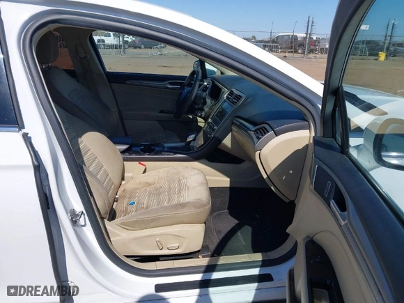 2016 Ford Fusion SE with VIN 3FA6P0HD4GR227298, listed as a IAAI auction lot 41767642 with 149,420 mi miles. Bid and sale history available at carsss.com. Image 5.