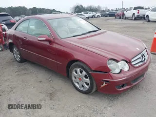 2008 Mercedes-Benz CLK 3.5L with VIN WDBTJ56H38F244866, listed as a IAAI auction lot 41796710 with 185,995 mi miles. Bid and sale history available at carsss.com. Image 1.