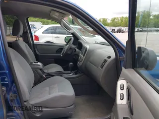 2007 Ford Escape XLT с VIN 1FMYU93177KA02872, выставлен на аукционе IAAI как лот 42356149 с пробегом 134 150 миль миль и . История ставок и продаж доступна на DreamBid. Изображение 5.
