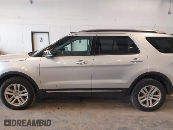 2018 Ford Explorer XLT z VIN 1FM5K8D83JGC40596, wystawiony jako IAAI lot #42263327 z przebiegiem 66 948 mil mil oraz . Historia ofert i sprzedaży dostępna na DreamBid. Obrazek 15.