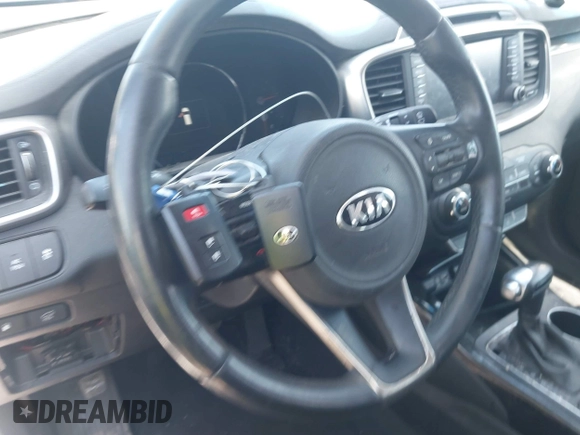2018 Kia Sorento SX Limited with VIN 5XYPKDA58JG384521, listed as a IAAI auction lot 41903823 with Not provided miles and . Bid and sale history available at DreamBid. Image 11.