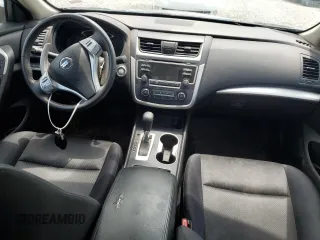2017 Nissan Altima SR z VIN 1N4AL3AP9HC157163, wystawiony jako Copart lot #64294035 z przebiegiem Nie podano mil oraz Czysty tytuł • Clean title. Historia ofert i sprzedaży dostępna na DreamBid. Obrazek 8.