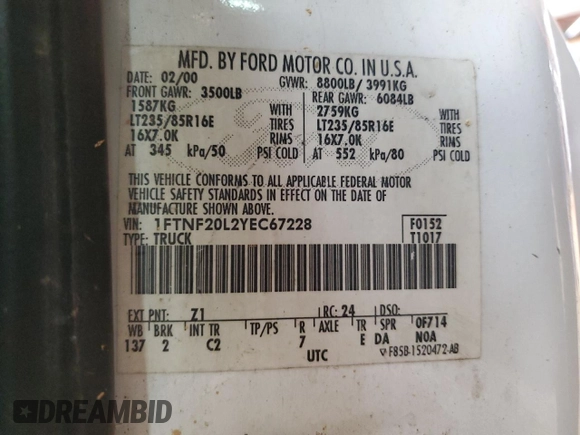 2000 Ford F-250 XL z VIN 1FTNF20L2YEC67228, wystawiony jako Copart lot #58785215 z przebiegiem 232 113 mil mil oraz Szkoda całkowita • Salvage title. Historia ofert i sprzedaży dostępna na DreamBid. Obrazek 12.