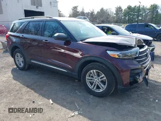 2022 Ford Explorer XLT z VIN 1FMSK8DH7NGA74186, wystawiony jako IAAI lot #42123723 z przebiegiem 34 233 mil mil oraz . Historia ofert i sprzedaży dostępna na DreamBid. Obrazek 1.