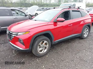 2022 Hyundai Tucson SEL z VIN 5NMJBCAE3NH039019, wystawiony jako IAAI lot #42187469 z przebiegiem 24 126 mil mil oraz . Historia ofert i sprzedaży dostępna na DreamBid. Obrazek 2.