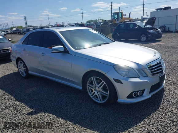 2010 Mercedes-Benz E-Class E 350 Luxury with VIN WDDHF8HB1AA112443, listed as a IAAI auction lot 42099555 with 145,255 mi miles. Bid and sale history available at carsss.com. Image 1.