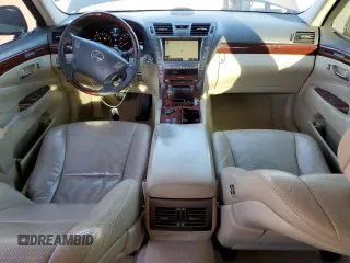 2009 Lexus LS 460 with VIN JTHCL46F095004555, listed as a Copart auction lot 46219955 with 180,794 mi miles and Salvage title. Bid and sale history available at DreamBid. Image 8.