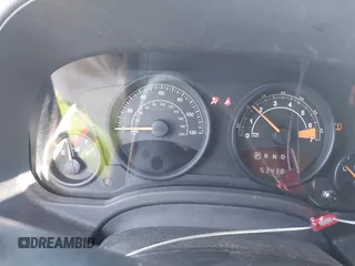 2017 Jeep Patriot Sport z VIN 1C4NJPBB2HD187577, wystawiony jako IAAI lot #41669810 z przebiegiem 53 438 mil mil oraz . Historia ofert i sprzedaży dostępna na DreamBid. Obrazek 7.