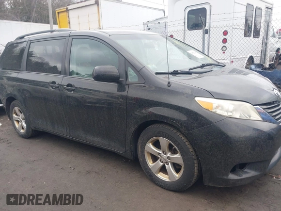 2013 Toyota Sienna LE AAS with VIN 5TDKK3DCXDS365748, listed as a IAAI auction lot 41672203 with 175,563 mi miles. Bid and sale history available at carsss.com. Image 13.