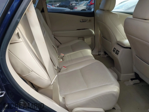 2013 Lexus RX 450h z VIN JTJBC1BA4D2052072, wystawiony jako IAAI lot #42076657 z przebiegiem 138 396 mil mil oraz . Historia ofert i sprzedaży dostępna na DreamBid. Obrazek 8.