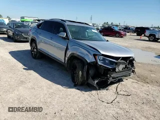 2024 Volkswagen Atlas SE z VIN 1V2JR2CA4RC552640, wystawiony jako Copart lot #48575215 z przebiegiem 9 365 mil mil oraz Nie do naprawy • Non repairable. Historia ofert i sprzedaży dostępna na DreamBid. Obrazek 12.