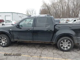 2007 Ford Explorer Sport Trac Limited z VIN 1FMEU53897UA04510, wystawiony jako IAAI lot #40903321 z przebiegiem 172 258 mil mil oraz . Historia ofert i sprzedaży dostępna na DreamBid. Obrazek 14.