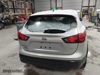 2018 Nissan Rogue Sport SV with VIN JN1BJ1CR7JW258538, listed as a IAAI auction lot 41835176 with 121,094 mi miles. Bid and sale history available at carsss.com. Image 16.