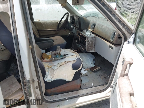 1987 Dodge Caravan z VIN 2B4FK41G3HR127301, wystawiony jako IAAI lot #42393563 z przebiegiem Nie podano mil oraz . Historia ofert i sprzedaży dostępna na DreamBid. Obrazek 5.
