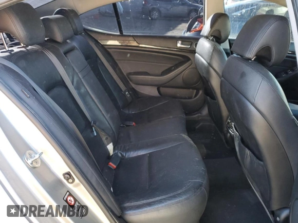 2014 Kia Cadenza Premium with VIN KNALN4D70E5159699, listed as a Copart auction lot 81646364 with 116,607 mi miles and Clean Title. Bid and sale history available at carsss.com. Image 10.